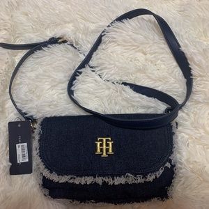 Tommy Hilfiger denim cross body bag *nwt*